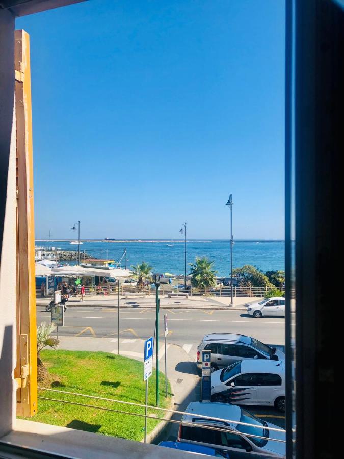 Mydollhouse Delizioso Appartamento Fronte Mare Genoa Exterior photo